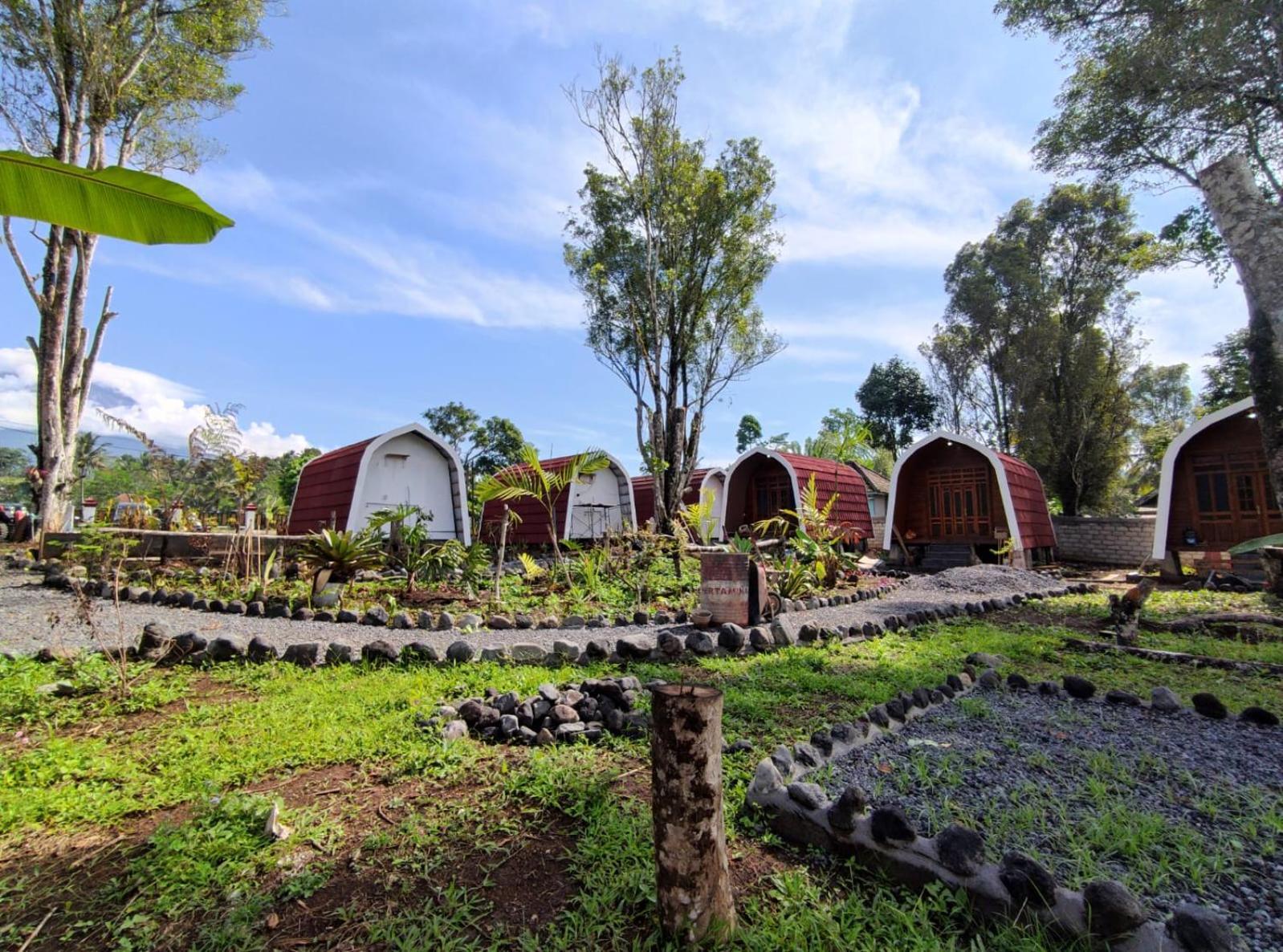 Indah Damai Cottages Sidomukti ภายนอก รูปภาพ