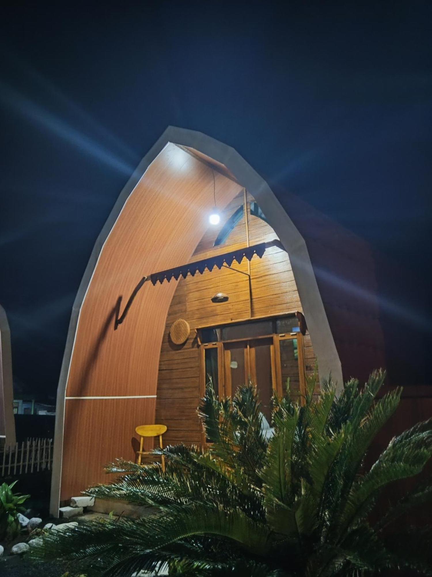 Indah Damai Cottages Sidomukti ภายนอก รูปภาพ