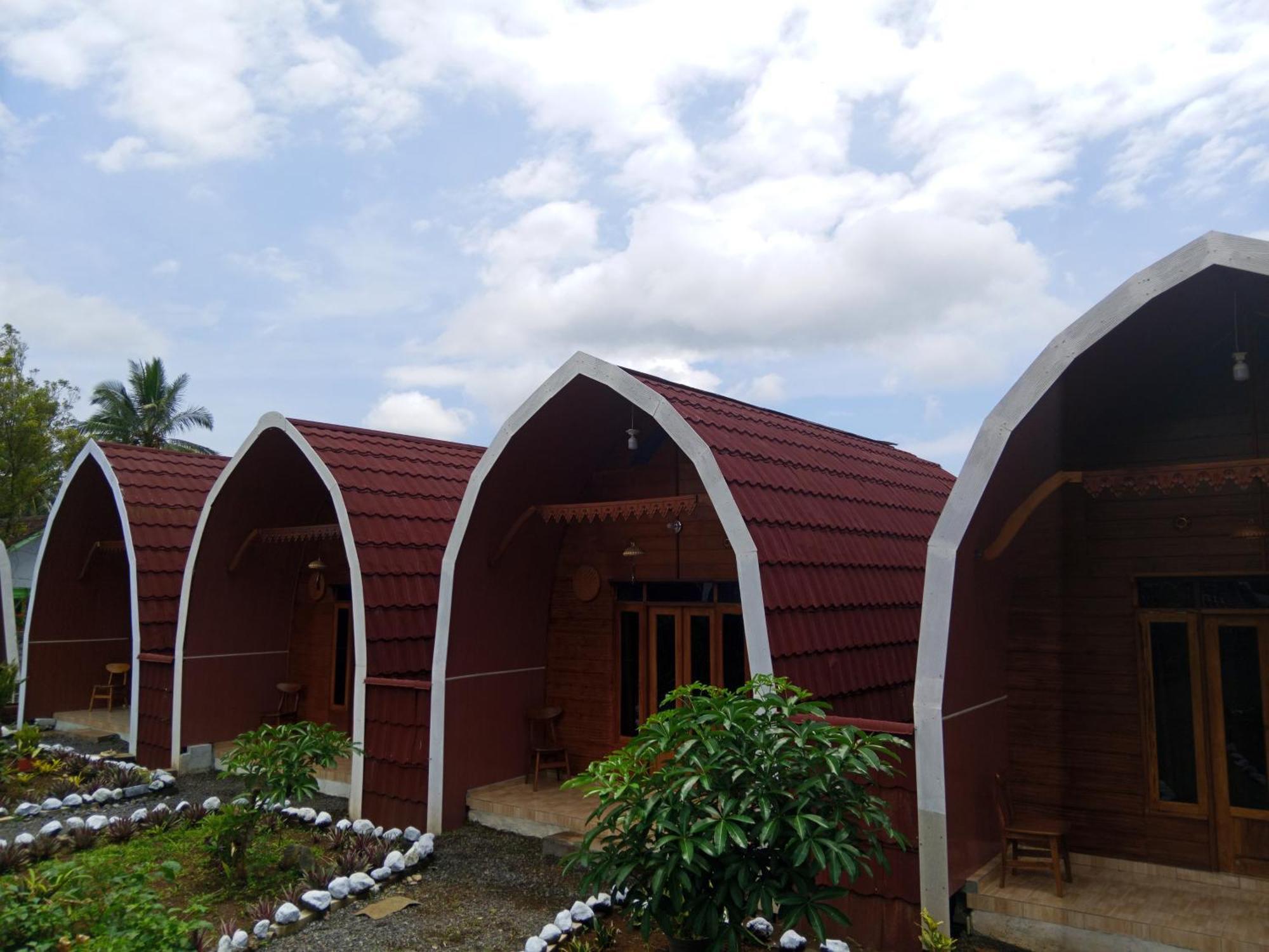Indah Damai Cottages Sidomukti ภายนอก รูปภาพ