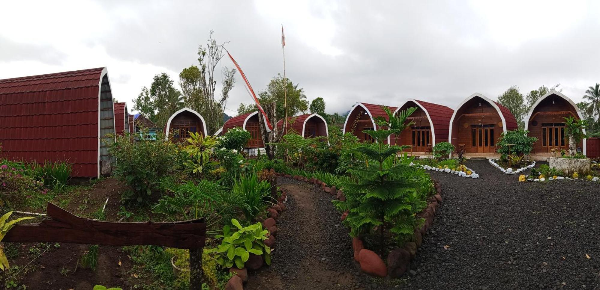 Indah Damai Cottages Sidomukti ภายนอก รูปภาพ