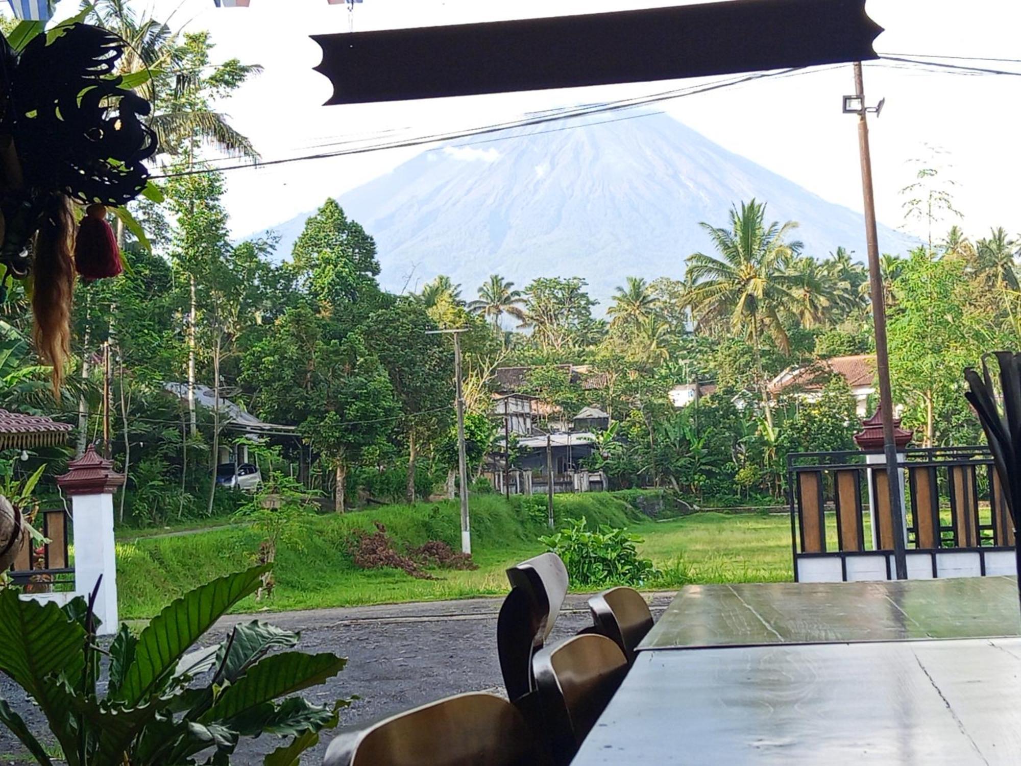 Indah Damai Cottages Sidomukti ภายนอก รูปภาพ
